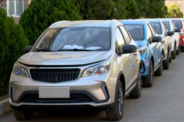 Naxçıvanda yeni avtomobilin istehsalına başlanıldı - FOTO Naxçıvanda yeni avtomobilin istehsalına başlanıldı - FOTO