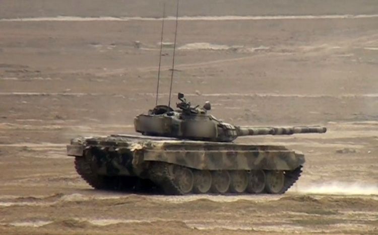Ordumuzun tank bölmələrinin döyüş hazırlığı təkmilləşdirilir