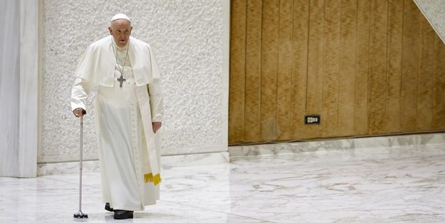 Roma Papası xəstəxanaya yerləşdirilib