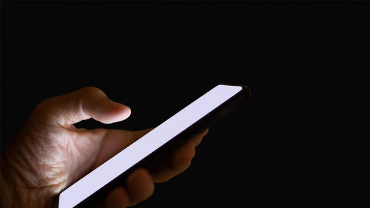 İsrailli şirkət jurnalistlərin telefonlarına daxil olur
