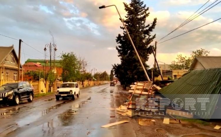 Cəlilabadda güclü külək fəsadlar törədib - FOTO