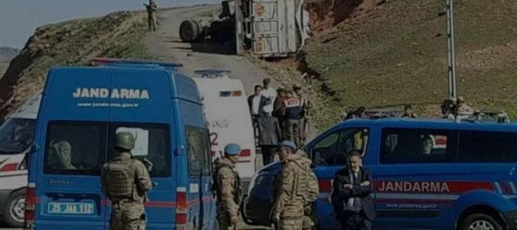 AKP-nin daha bir ofisinə silahlı hücum edildi