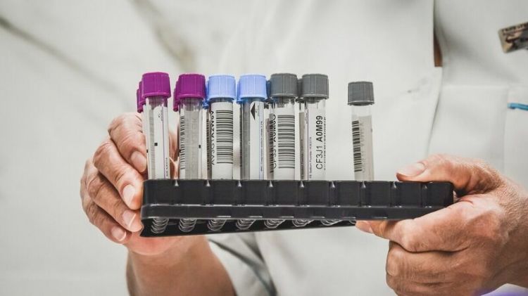 Sudanda təhlükəli xəstəliklərin nümunələri olan laboratoriya ələ keçirilib