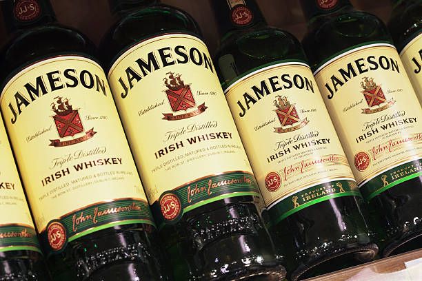 Ukrayna səfiri məşhur İrlandiya viskisini boykot etməyə çağırdı