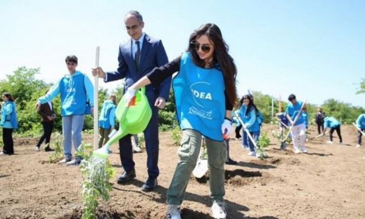 Leyla Əliyeva ekoloji aksiyalarda iştirak etdi 