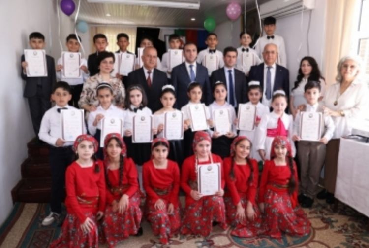 Lənkəranda Uşaq Musiqi Məktəbinin şagirdləri hesabat konserti ilə çıxış edib