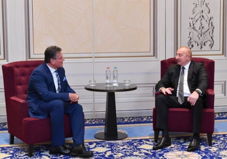 Prezident İlham Əliyev Şarl Mişelin dəvəti ilə Belçikaya işgüzar səfərə gedib Prezident İlham Əliyev Şarl Mişelin dəvəti ilə Belçikaya işgüzar səfərə gedib