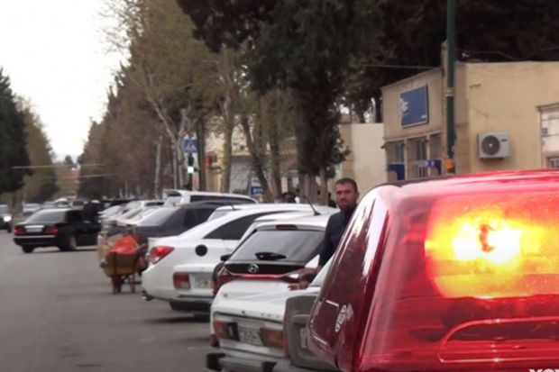 Ağstafada qohumlar bir-birini bıçaqladı -  VİDEO Ağstafada qohumlar bir-birini bıçaqladı -  VİDEO