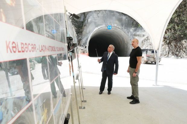 Prezident Toğanalı-Kəlbəcər-İstisu yolunda görülən işlərlə tanış olub - FOTO