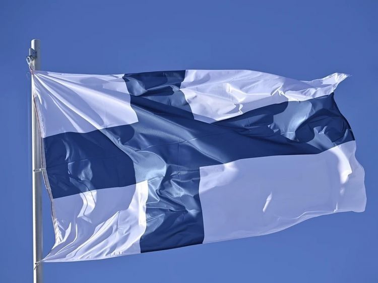 Finlandiya 9 rus diplomatını ölkədən çıxarır