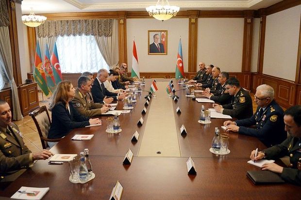 Azərbaycan-Macarıstan hərbi əlaqələrinin genişləndirilməsi məsələləri müzakirə edilib - VİDEO