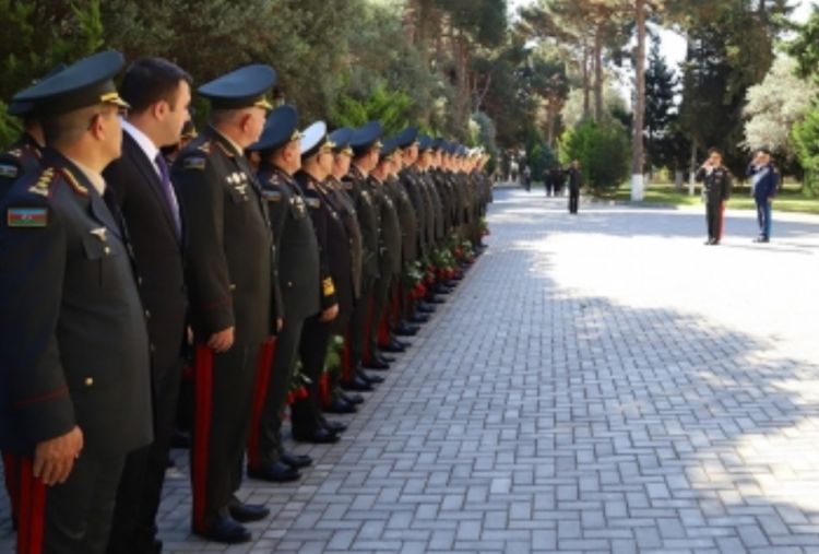 Müdafiə Nazirliyinin hərbi qulluqçularına ali hərbi rütbələr təqdim edilib