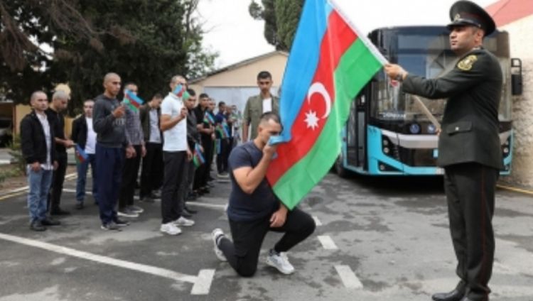 Çağırışçıların müddətli həqiqi hərbi xidmətə yola salınmasına başlanılıb