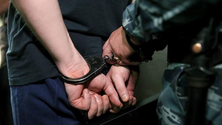 Moskvada 20 yaşlı keçmiş xokkeyçi ordudan yayındığı üçün saxlanılıb