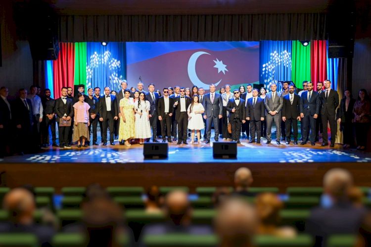 Xarici ölkələrin diplomatları DOST İnklüziv İnkişaf və Yaradıcılıq Mərkəzində - FOTO