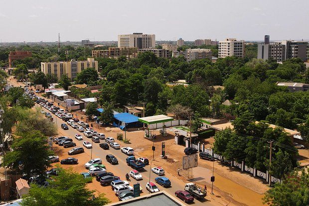 Nigeriyada üsyançıların lideri dövlət başçısı təyin edilib