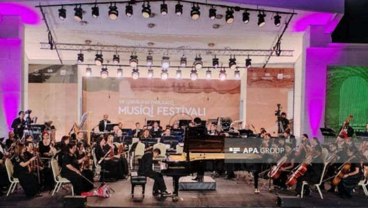 XIII Qəbələ Beynəlxalq Musiqi Festivalı davam edir - FOTO