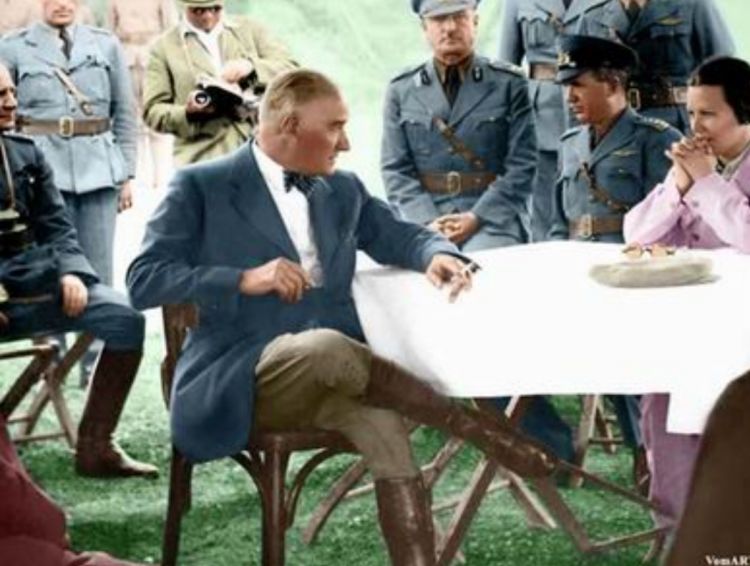 Türkiyə erməniləri “Atatürk”lə bağlı qərara QARŞI ÇIXDI Türkiyə erməniləri “Atatürk”lə bağlı qərara QARŞI ÇIXDI
