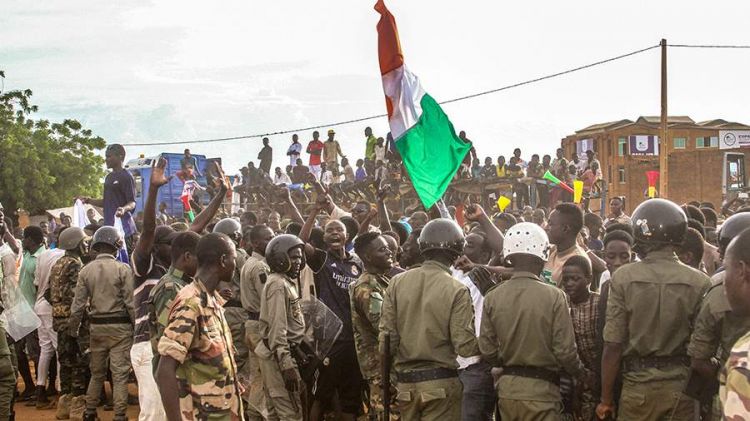 Keçmiş ABŞ diplomatı Nigerdəki üsyanı Vaşinqtonun təsirinin azalmasının əlaməti adlandırıb