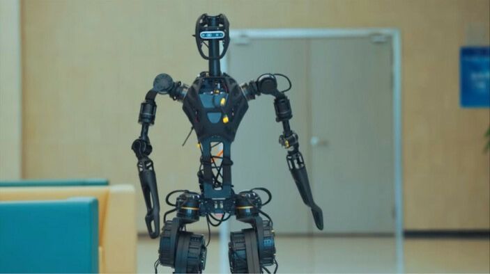 Çin insanabənzər robotların kütləvi istehsalına başlayır