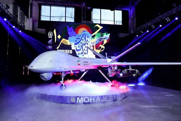 İran yeni ölümcül "Mohajer-10" dronunu nümayiş etdirib