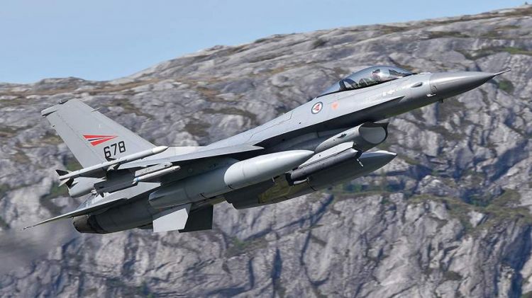 Norveç təsdiqlədi: Ukraynaya F-16 qırıcılarını verəcək