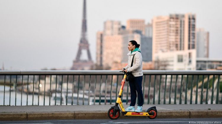 Parisdə “icarəyə skuter” dövrü başa çatır