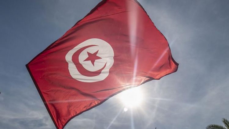 Tunis Qabonda konstitusiya quruluşuna dönmək çağırışı edib