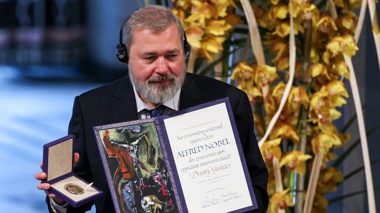 Rusiya Nobel mükafatı laureatını xarici agent kimi tanıdı