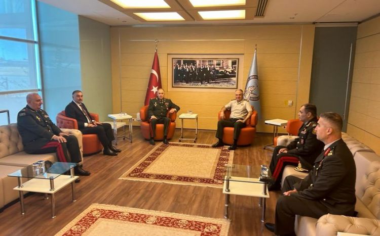 General-polkovnik Kərim Vəliyev Türkiyəyə səfərə gedib General-polkovnik Kərim Vəliyev Türkiyəyə səfərə gedib