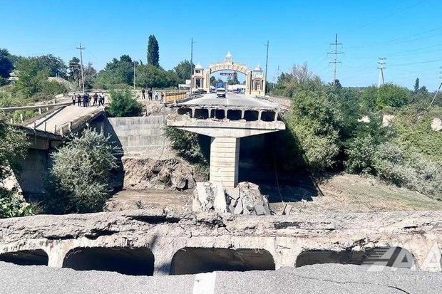 Xaçmazda sel suları nəticəsində çökmüş körpünün yerində yenisi tikiləcək -  FOTO