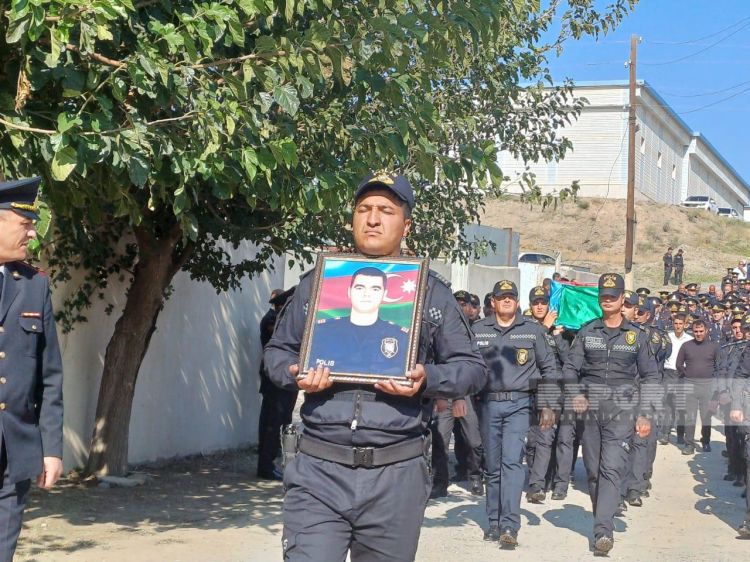 Yol qəzasında həlak olan polis serjantı Naxçıvanda dəfn edilib