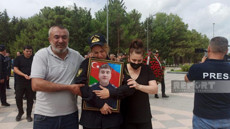 Erməni terroru nəticəsində həlak olan polis serjantı Asim Camalzadə dəfn olunub - FOTO