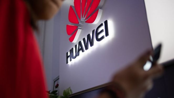 “Huawei” Talibana əfqanları izlməyə kömək edəcək