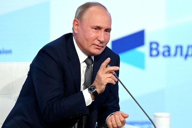 Putin: “Rusiya 15 il Ermənistana güzəştə getməyi təklif edib”