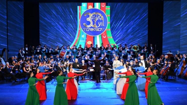 TÜRKSOY-un 30 illiyinə həsr olunmuş qala konsert keçirilib