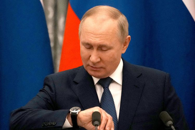 Kremlin jurnalistləri Putinin qeyri-adi vərdişini açıqlayıb