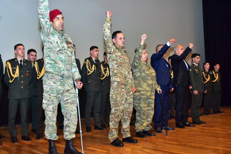 "Zəfərin şahinləri şəhidlər qonaq gəlib" layihəsi çərçivəsində növbəti ədəbi-bədii gecə keçirilib "Zəfərin şahinləri şəhidlər qonaq gəlib" layihəsi çərçivəsində növbəti ədəbi-bədii gecə keçirilib