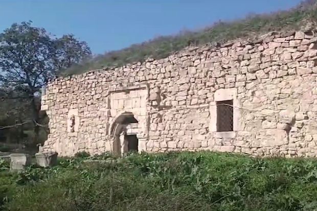 Bayrağımızı düşmənə təslim etməyən Natiq Qasımovun Xocalıda son dəfə döyüşdüyü ərazidən görüntülər -  VİDEO