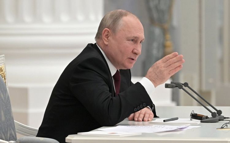 Vladimir Putin Təhlükəsizlik Şurasının operativ iclasını keçirib
