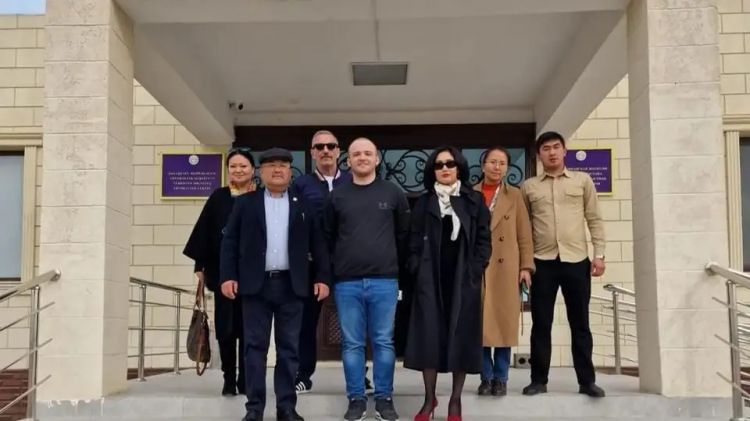 Qazaxıstanda kokain qaçaqmalçılığında təqsirli bilinən Britaniya vətəndaşına bəraət verilib Qazaxıstanda kokain qaçaqmalçılığında təqsirli bilinən Britaniya vətəndaşına bəraət verilib