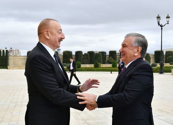 Azərbaycan Prezidenti özbəkistanlı həmkarı ilə görüşüb - FOTO - YENİLƏNİB
