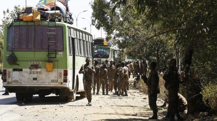 Efiopiyada avtobus dərəyə aşıb: 18 nəfər ölüb