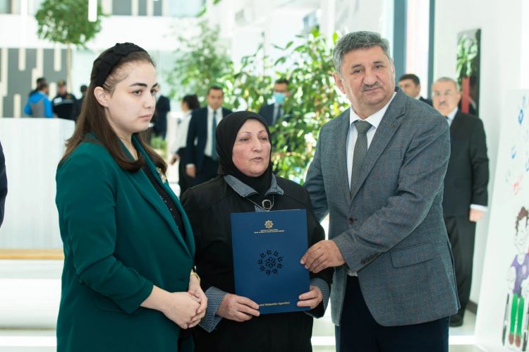 Şəhid ailələri və müharibə əlillərinə 250 mənzil verilib - FOTO - Yenilənib Şəhid ailələri və müharibə əlillərinə 250 mənzil verilib - FOTO - Yenilənib