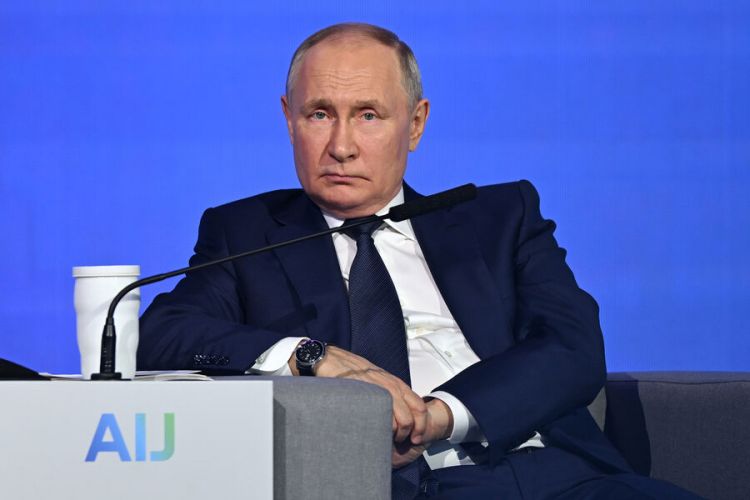 Rusiya dünyanın yeni demokratik modelini yaratmaq istəyir - Putin