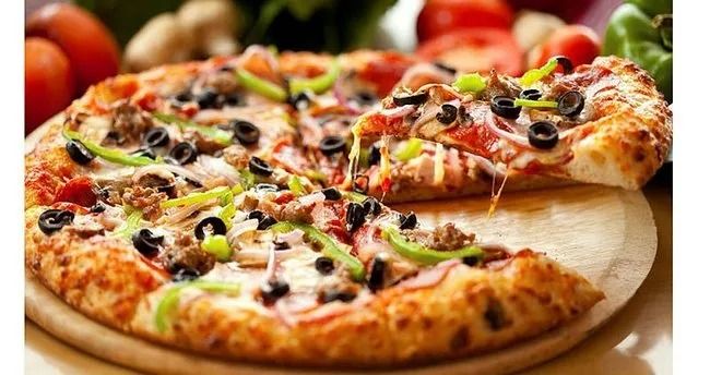 Arıqlamaq üçün pizzadan imtina etməyin -  Dietoloqdan çağırış