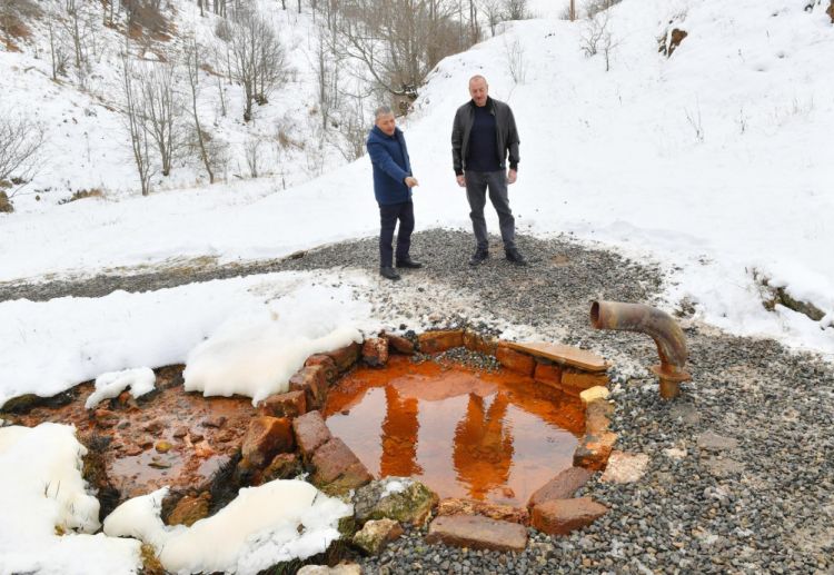 Prezident Şuşadakı “Turşsu” bulağında olub - Yenilənib - FOTO