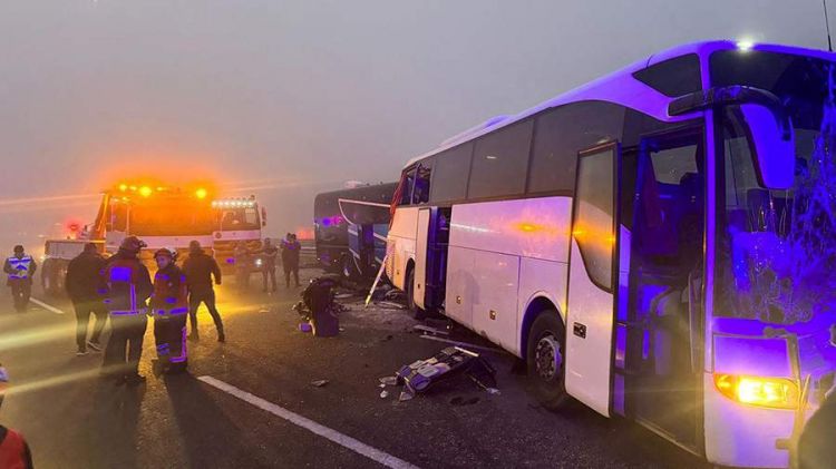 Türkiyədə qətliam kimi qəza: 11 nəfər ölüb, 57 nəfər yaralanıb - VİDEO