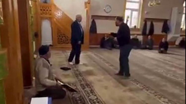 Türkiyədə "Qurani-Kərim"i təhqir edən şəxs həbs edilib Türkiyədə "Qurani-Kərim"i təhqir edən şəxs həbs edilib