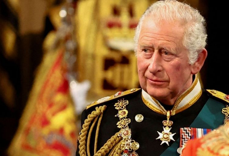 Britaniya kralı əməliyyatdan sonra xəstəxanadan buraxılıb Britaniya kralı əməliyyatdan sonra xəstəxanadan buraxılıb